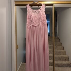 ❌sold❌Elegant Pink Lace Bridesmaid Prom Special Occasion Easter Maxi Dress